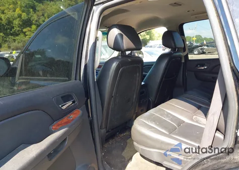 2009 Chevrolet Tahoe Lt2 из США, поврежденный, VIN 1GNFK23069R218147